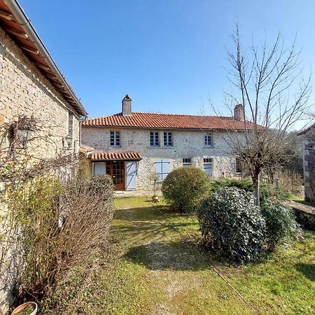 Les Lumas Villa Taize-Aizie Exteriör bild