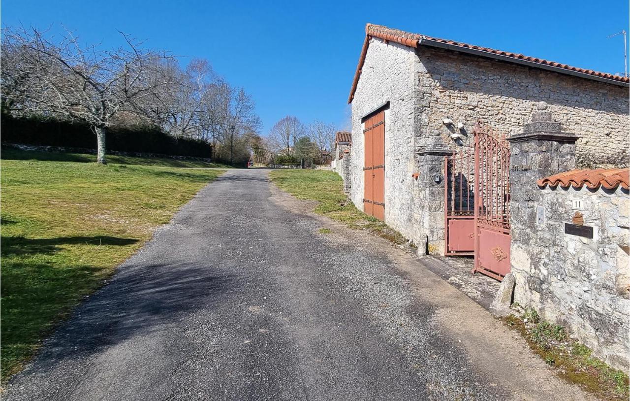 Les Lumas Villa Taize-Aizie Exteriör bild